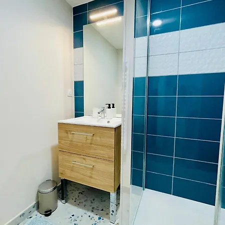 Le Du Lac, Centre Ville, Lr124