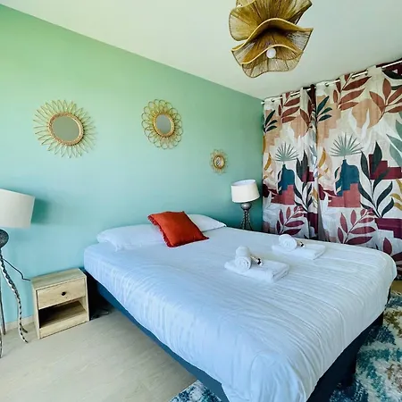 Le Du Lac, Centre Ville, Lr124 * La Rochelle (Charente-Maritime)