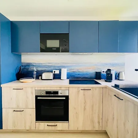 Le Du Lac, Centre Ville, Lr124 * La Rochelle (Charente-Maritime)